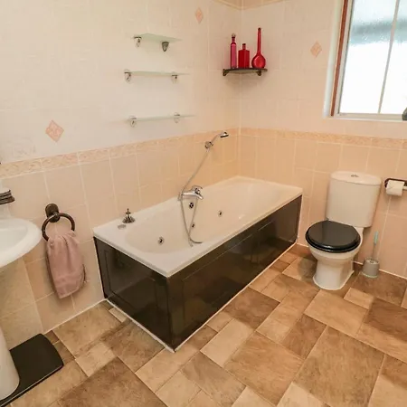 Seacrest * Scarborough