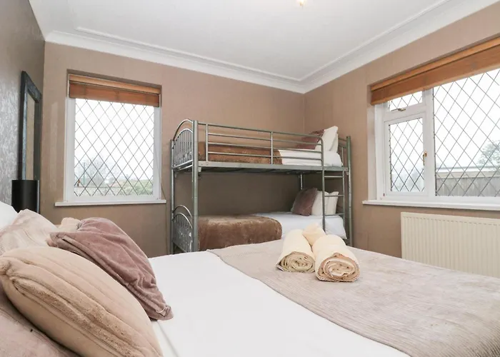 Seacrest * Scarborough